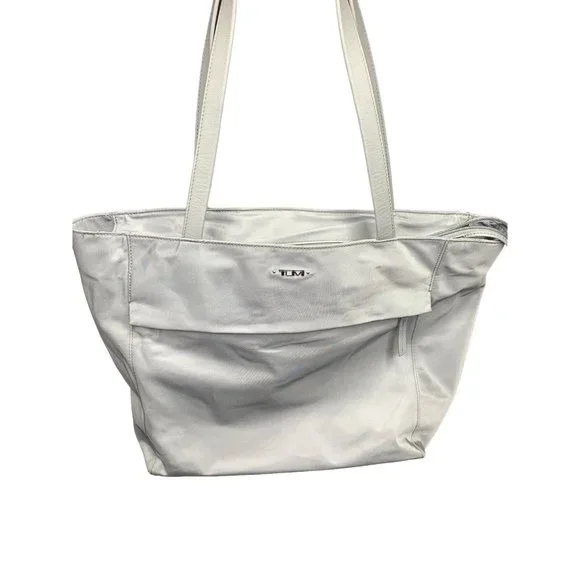 TUMI Nylon Tote Bag Laptop Travel Bag Gray Double Handles Zip Pockets Women's L - Picture 2 of 13